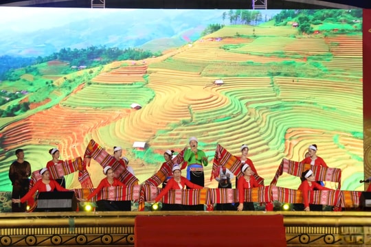 Sắc màu văn hóa xứ Thanh tại Liên hoan nghệ thuật quần chúng