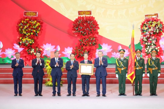 Kỷ niệm 50 năm Ngày giải phóng Đà Nẵng: Tự hào quá khứ, vững bước tương lai