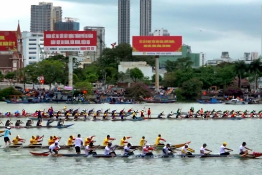 Sôi động Giải đua thuyền truyền thống TP. Đà Nẵng 2025