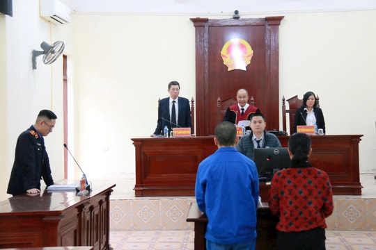 Từ nhân viên dọn dẹp đến bị cáo trộm cắp tài sản