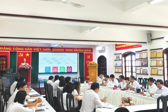 TAND huyện Bình Chánh tổ chức sinh hoạt đầu tuần gắn với công tác chuyển đổi số