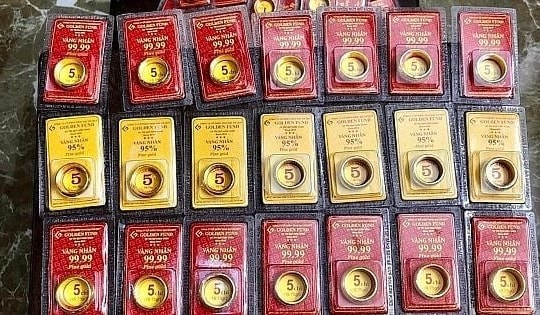 Giá vàng hôm nay 3/4: Dự báo bất ngờ sau khi vàng phá đỉnh lịch sử