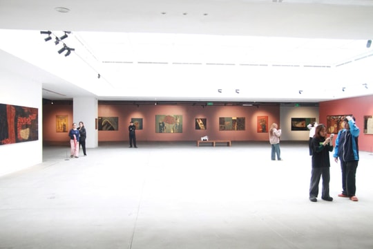 Dạo bước cùng “Như những lớp phù sa”