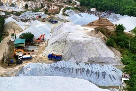 Quảng Ngãi: Mỏ đá Vạn Lý có sai phạm như bị tố giác?