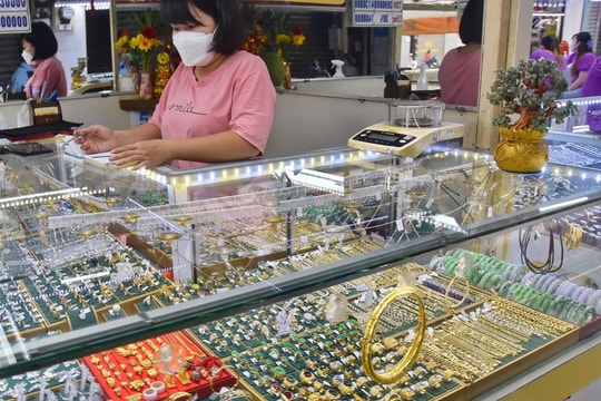 Giá vàng hôm nay 3/4: Lập kỷ lục sau khi ông Trump áp thuế đối ứng