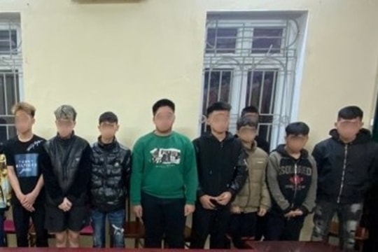 Ngăn chặn hai nhóm thanh, thiếu niên mang hung khí giải quyết mâu thuẫn