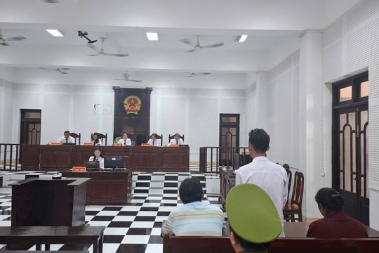 Lĩnh án 10 năm tù vì xâm hại bé gái