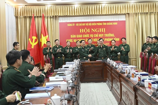 Bàn giao chức trách nhiệm vụ của Chỉ huy trưởng – Chính ủy BĐBP Quảng Ninh