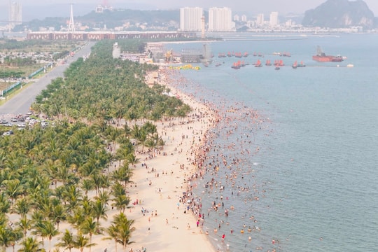 Quảng Ninh quyết liệt ngăn nạn “chặt chém”, quá tải dịp nghỉ lễ