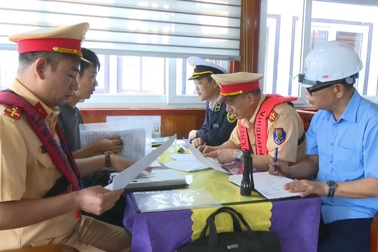 Đảm bảo an ninh, an toàn giao thông đường thủy tại Hạ Long