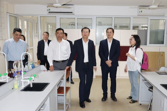 Giám sát thực hiện chính sách, pháp luật tại Trường THPT Chuyên Trần Phú