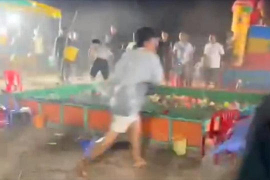 Hỗn chiến tại hội chợ, một người tử vong