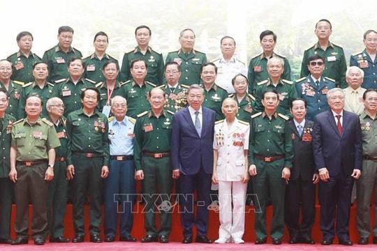 Tổng Bí thư Tô Lâm gặp mặt cựu chiến binh, cựu thanh niên xung phong, dân quân tự vệ