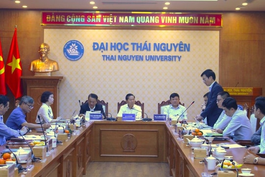 Thứ trưởng Lê Tấn Dũng kiểm tra các dự án đầu tư công tại Đại học Thái Nguyên