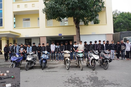 Tạm giữ 21 thanh, thiếu niên gây rối trật tự công cộng