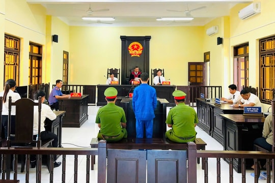 Dùng hung khí gây thương tích vì tự ái