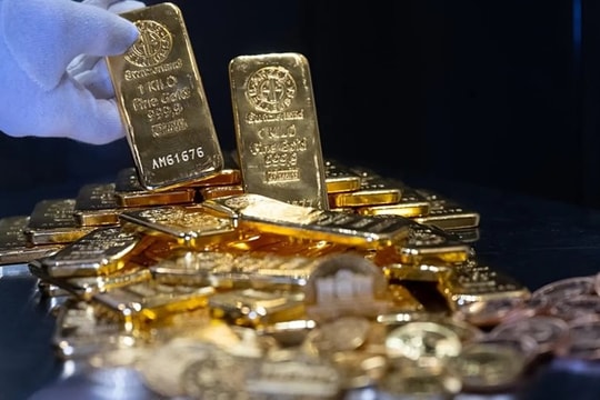 Giá vàng hôm nay 10/4: Đồng loạt được điều chỉnh tăng mạnh