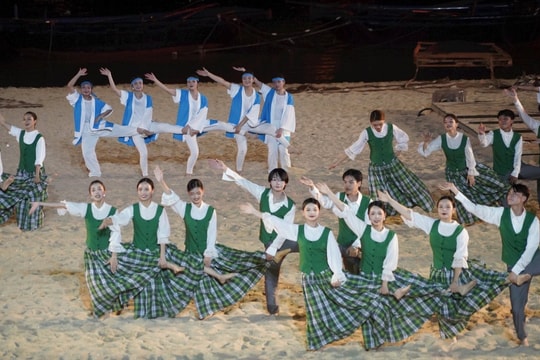 Khán đài 15.000 chỗ hoành tráng tại Carnaval Hạ Long 2025