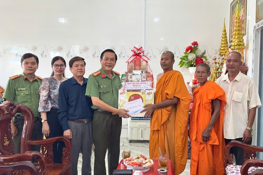 Lãnh đạo tỉnh Bạc Liêu thăm và chúc Tết Chôl Chnăm Thmây 2025