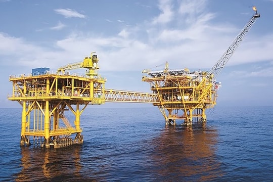 Giá xăng dầu ngày 12/4: Phục hồi trở lại