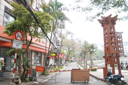 Phố đi bộ hồ Ngọc Khánh chưa tạo được sức hút với người dân