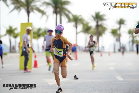 Hơn 2.000 vận động viên "bùng nổ" tại Aqua Warriors Ha Long Bay 2025