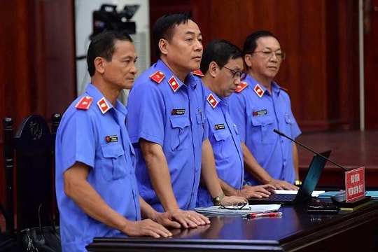 Tòa tiếp tục xét xử Trương Mỹ Lan sau khi làm việc với Cục thi hành án