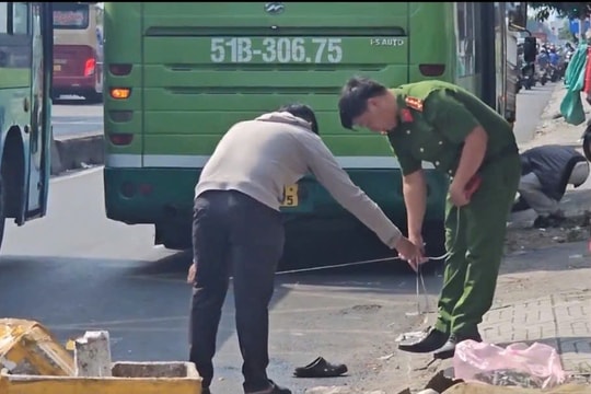 Làm rõ vụ xe buýt cán trúng người phụ nữ khiếm thị