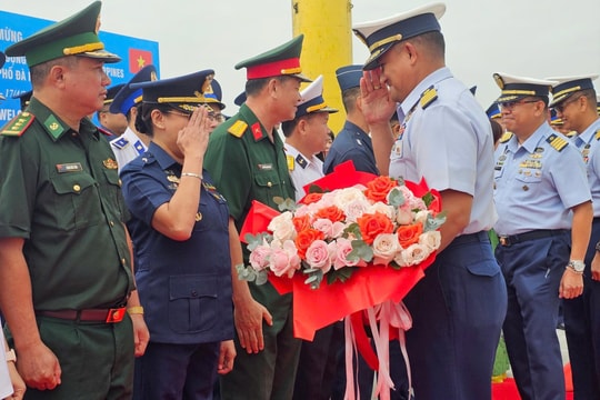 Đà Nẵng đón tàu Cảnh sát biển Philippines