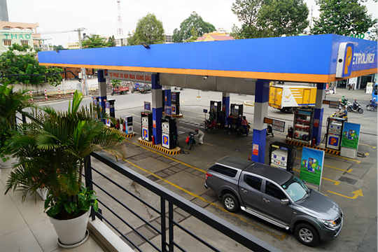 Giá xăng dầu ngày 15/4: Bật tăng nhẹ