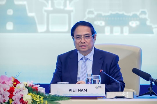 Thủ tướng: 3 kiến tạo để chuyển đổi xanh bền vững, lấy con người làm trung tâm