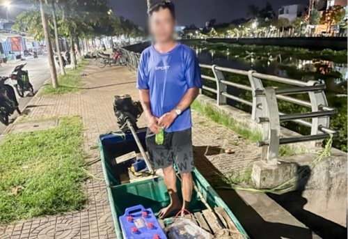 Bắt quả tang đối tượng sử dụng xung điện đánh bắt cá