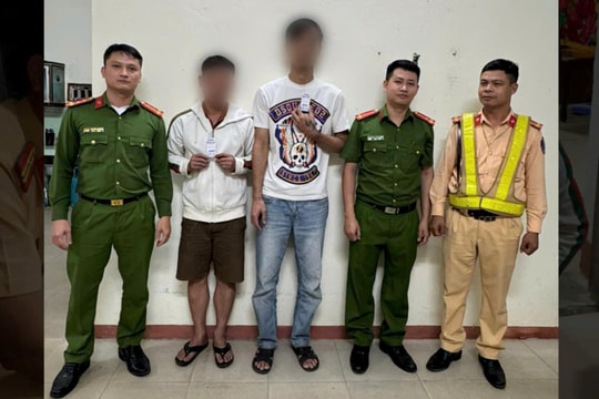 Hai đối tượng bỏ chạy khi bị dừng xe kiểm tra