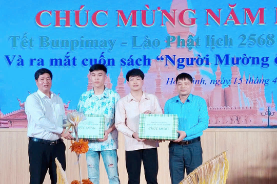 Biểu tượng đoàn kết gắn bó Việt – Lào