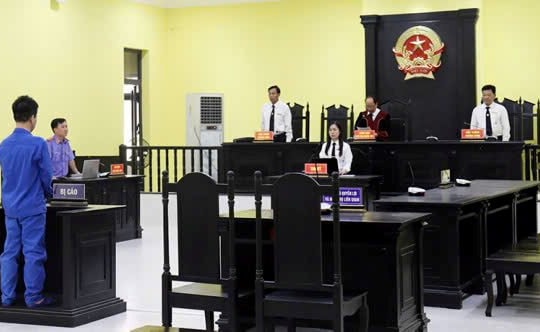 Tổ chức cho người khác xuất cảnh trái phép