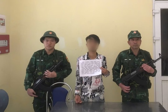 Khởi tố đối tượng tàng trữ trái phép chất ma túy