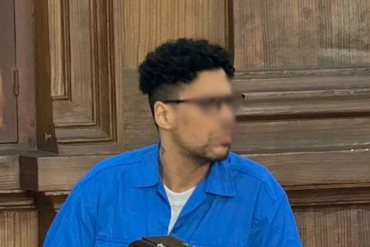 Mâu thuẫn khi tham gia giao thông, hai người nước ngoài lao vào đánh, chém nhau