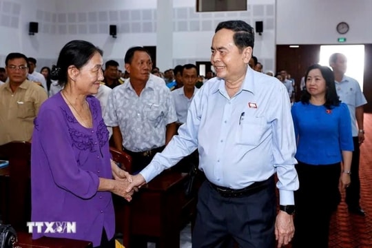 Chủ tịch Quốc hội: Xây dựng chính quyền 2 cấp nhằm gần dân, sát dân, hiểu dân