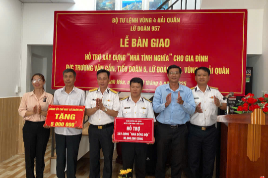Lữ đoàn 957 bàn giao “Nhà tình nghĩa” cho quân nhân