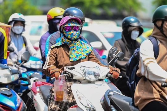 Thời tiết hôm nay 5/8: Nắng nóng gay gắt tiếp diễn tại Bắc và Trung Bộ