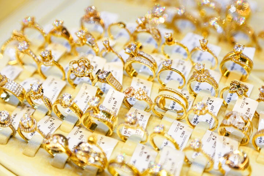 Giá vàng hôm nay 21/4: Chuẩn bị một đợt sóng mới