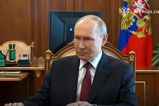 Tổng thống Putin tuyên bố ngừng bắn vào Lễ Phục sinh