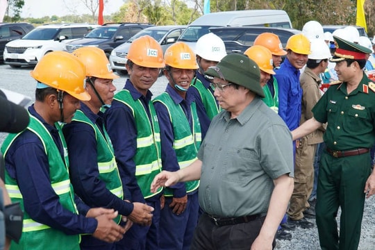 Thủ tướng kiểm tra tiến độ thi công cao tốc Cần Thơ-Cà Mau