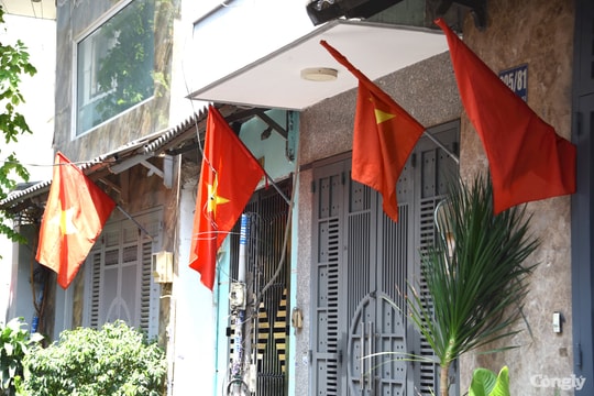 TP.HCM rực rỡ cờ hoa mừng Đại lễ 30/4