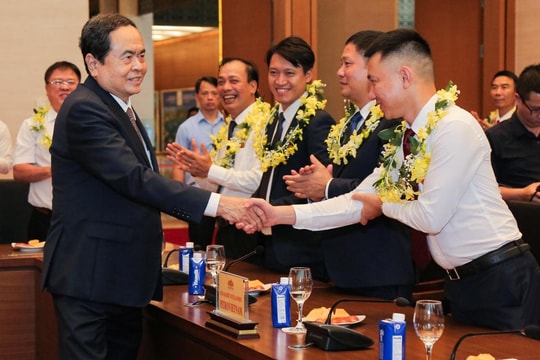 Chủ tịch Quốc hội Trần Thanh Mẫn: Ghi nhận và trân trọng đóng góp của những người lao động nơi tuyến đầu của ngành năng lượng quốc gia