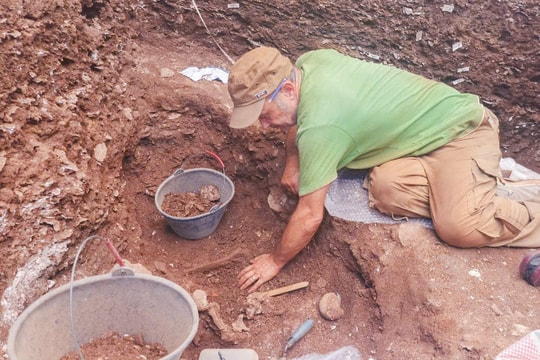 Nghệ An: Phát hiện 9 bộ di cốt táng theo tư thế bó gối