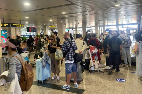 Lập đoàn kiểm tra tình hình khai thác tại sân bay Tân Sơn Nhất