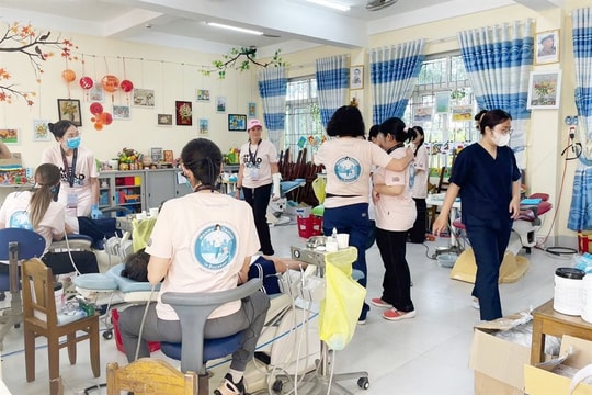 Gần 3.400 học sinh tại Huế được khám và điều trị răng miệng miễn phí