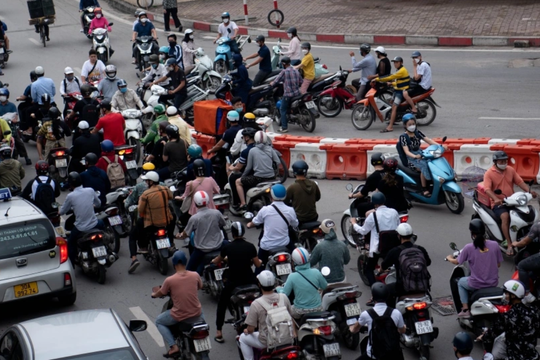 Đường dây nóng phản ánh trật tự, an toàn giao thông dịp lễ 30/4 - 1/5