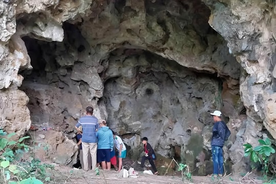 Phát hiện nhiều bộ xương trong hang đá tại Nghệ An: Nghi là di chỉ khảo cổ học